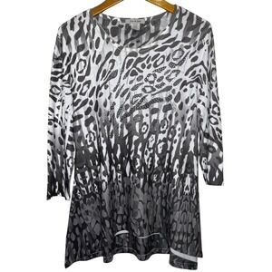 Jess & Jane Rhinestone Front Black Cheetah Print Top PS